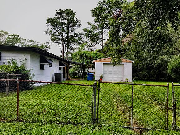 3rd image of 6303 Lobelia St