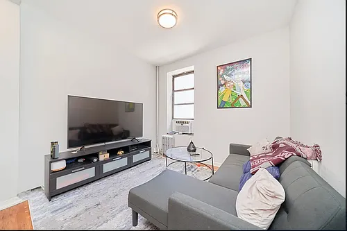 364 W 36th St #3A Photo 1