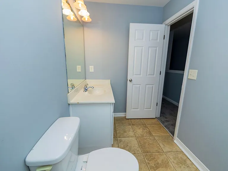 5815 Weddington Dr — Photo 12