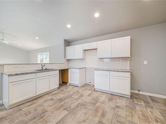 5th image of 1735 Harper Grove Ln