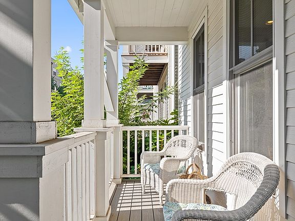 4th image of 517 Mariner Way #7