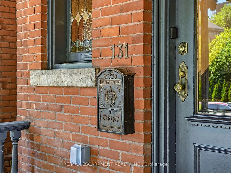 131 Markland St — Photo 3