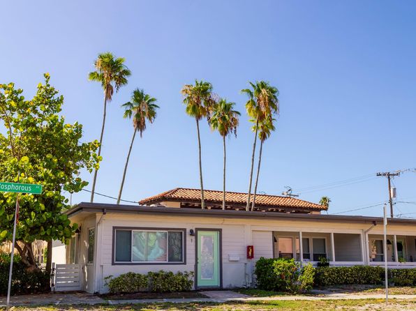 114 Columbia Dr APT 2