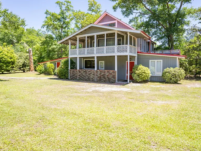 7241 Darden Rd — Photo 1