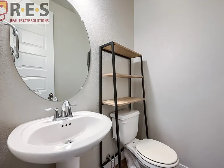 6833 Decatur St — Photo 10