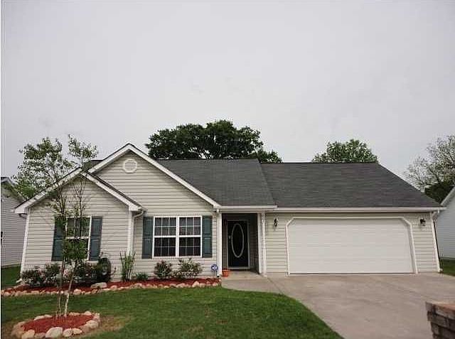 1st image of 62 Glenn Wade Dr
