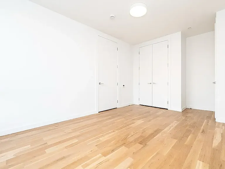 572 Sackett St #2 — Photo 13
