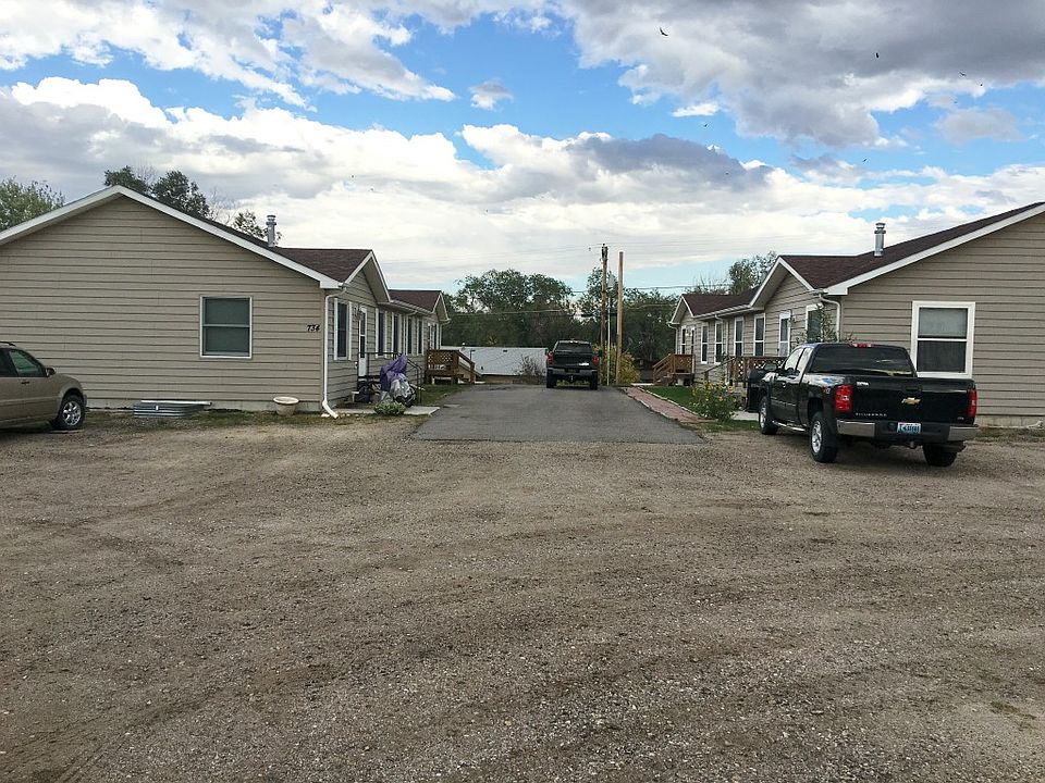 734-740 S 4th Exterior