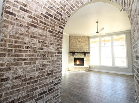 4th image of 10904 Chriswood Dr