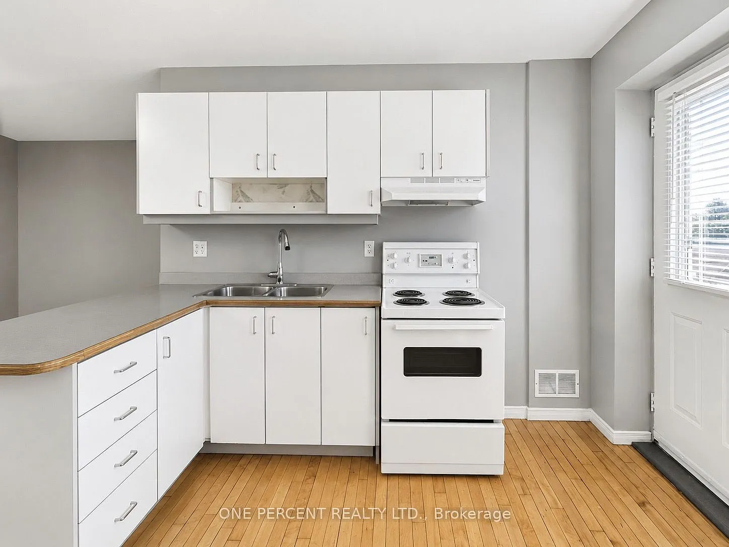 2 bed, $2,000 — Photo 3