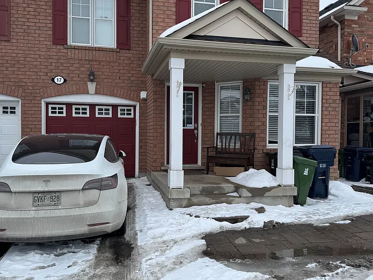 17 Millcar Dr #LOWER — Photo 1