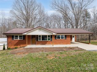 4304 Saint Pauls Church Rd, Morganton, NC 28655