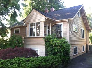 1044 NE 92nd St, Seattle, WA 98115