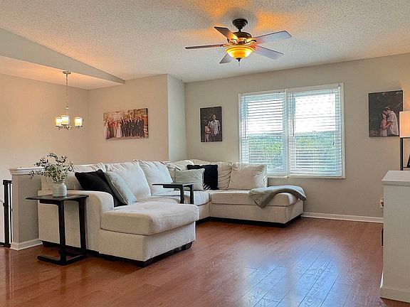 5th image of 5533 Meadowlark Dr