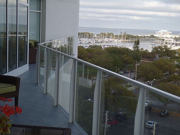 Over 500 sq ft balcony