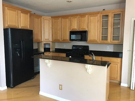 3rd image of 3001 Bayshore Pointe Dr