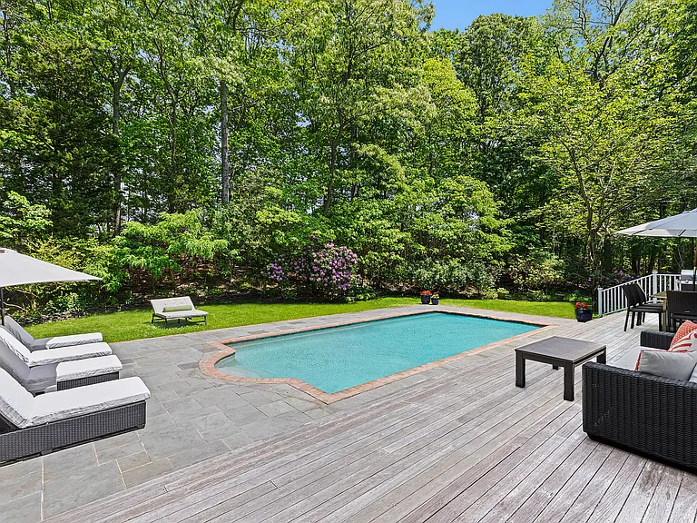 2795 Deerfield Rd — Photo 6