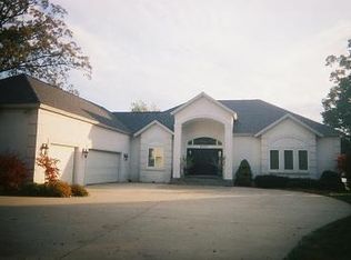 15520 Leonard Rd, Spring Lake, MI 49456