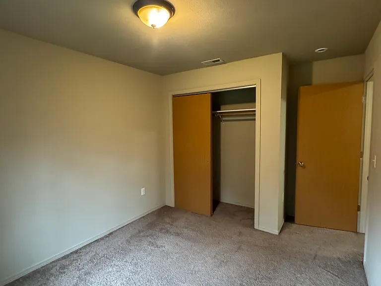 817 N Henry St — Photo 4