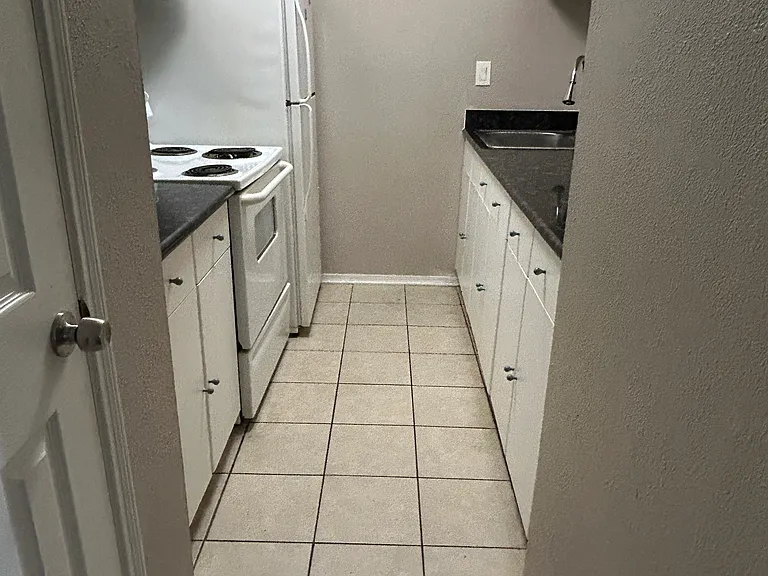 Heights on the Blvd Apts — Photo 16