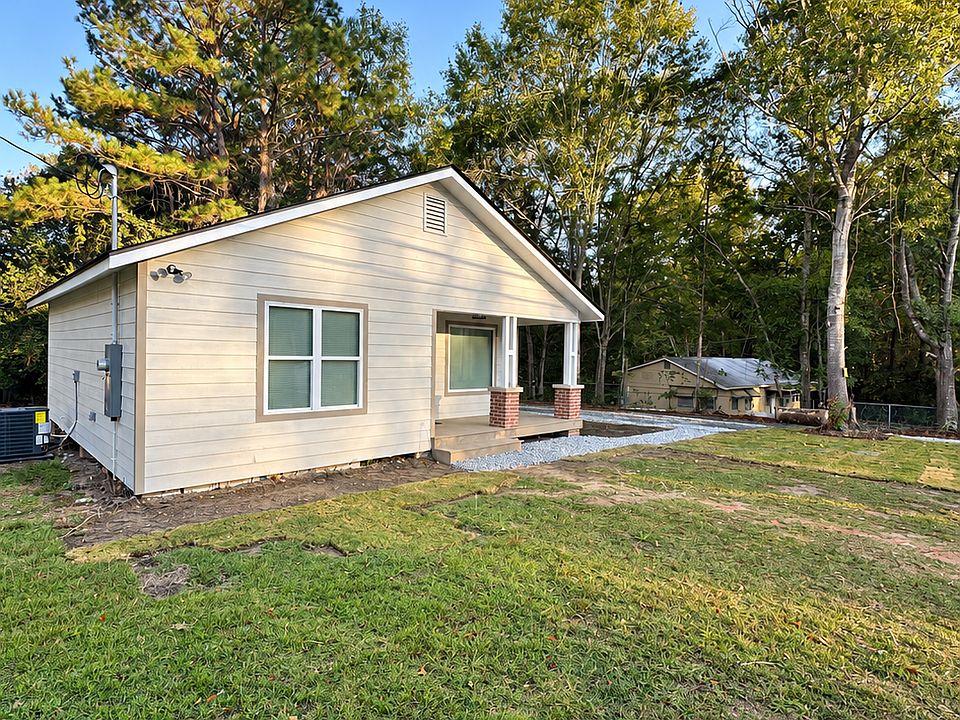 1st image of 33 McMurrian Rd