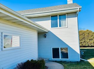 W2626 Barney Ct, Appleton, WI 54915