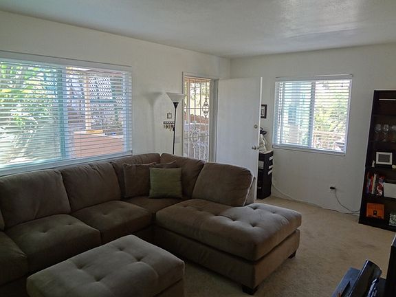 4th image of 398 Lado De Loma Dr APT A