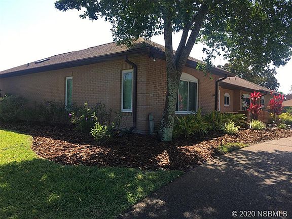 2nd image of 821 Sawgrass Ln