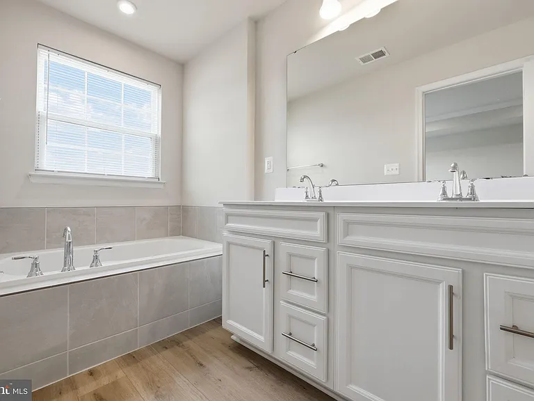 8718 Stevenson Ln — Photo 22