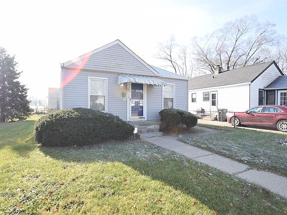 2nd image of 5045 E 17th St