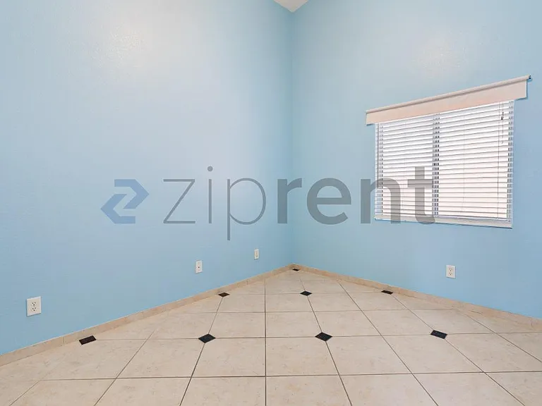 1158 Mirage Lake St — Photo 18