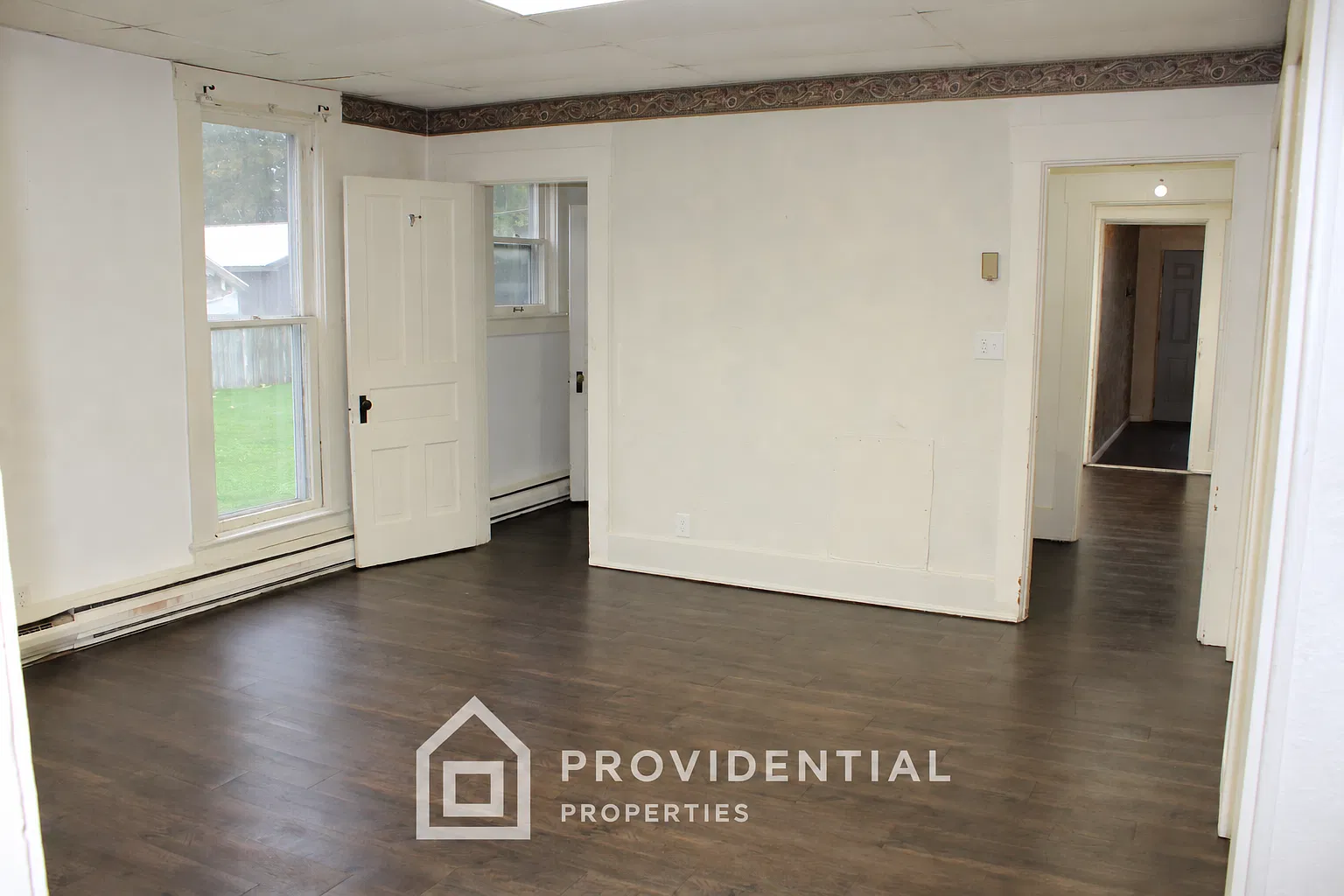 Affordable 1-Bedroom, 1-Bath Triplex Unit in Winchester — Photo 2