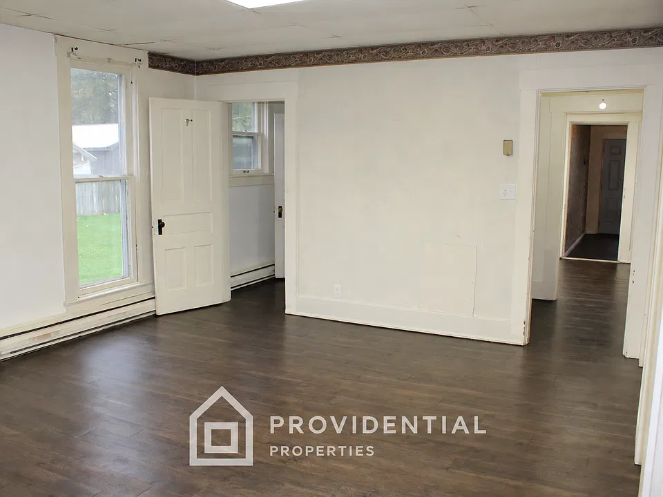 Affordable 1-Bedroom, 1-Bath Triplex Unit in Winchester