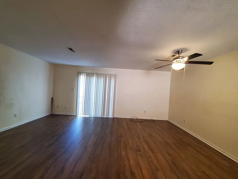 5705 Aftonshire Dr — Photo 17