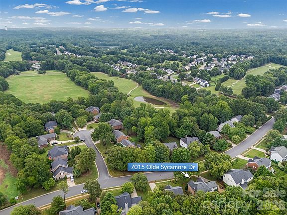 5th image of 7015 Olde Sycamore Dr