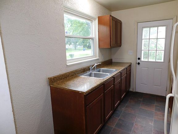 5th image of 1110 McIntosh Dr