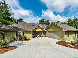 49 Hillcreek Dr, Asheville, NC 28804