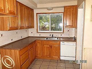4th image of 12825 Centralia Ave