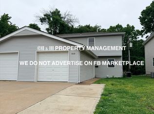 7818 W 61st Ter, Overland Park, KS 66202
