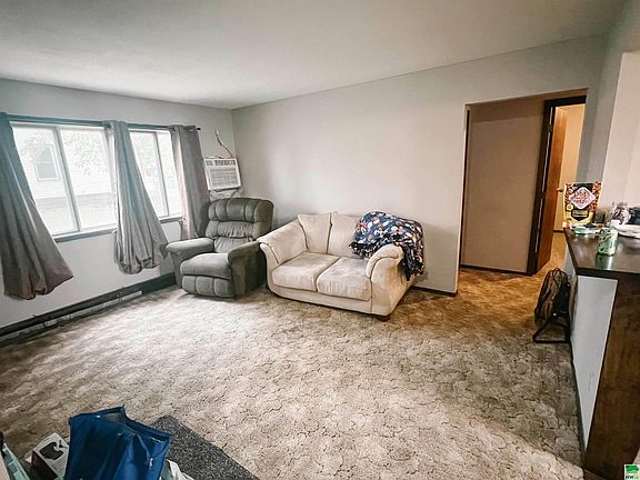 4th image of 825 Avenue F