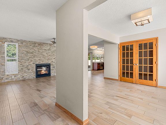 5th image of 4809 Danube Dr NE