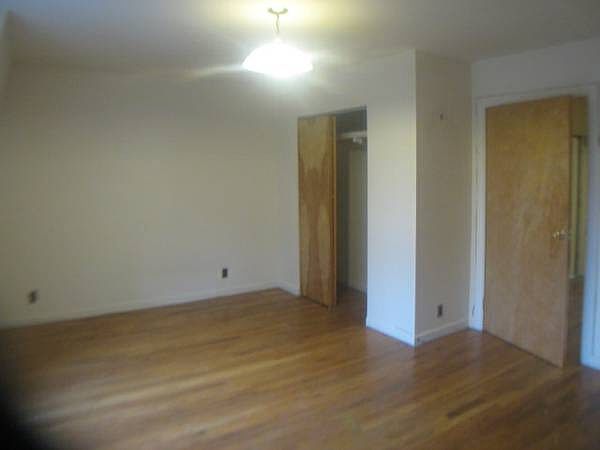 1st image of 428 E 116th St APT 4