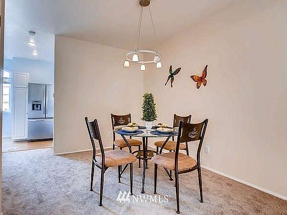 4th image of 6557 SE Cougar Mountain Way