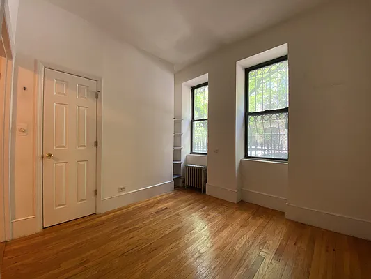 Rented by Compass | media 11