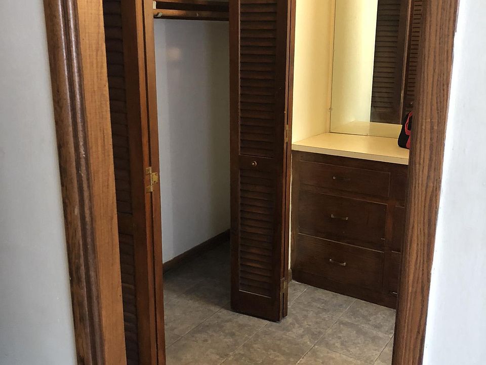 2nd image of 1417 N Prospect Ave APT 109