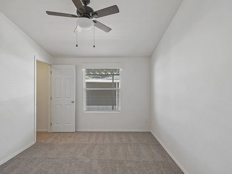 8601 N 71st Ave — Photo 25