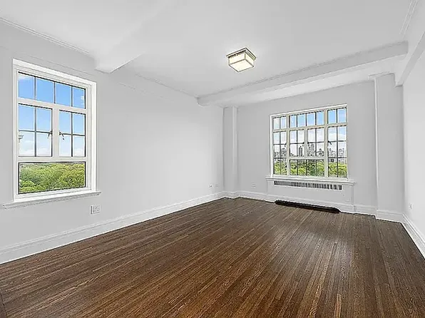 241 Central Park West image 4 of 8