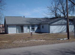 2259 Willow Beach St, Keego Harbor, MI 48320