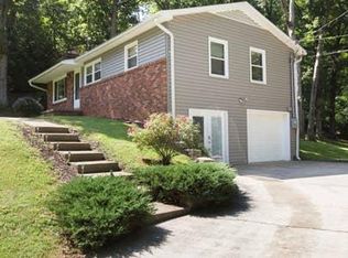 110 Lovers Loop Rd, Asheville, NC 28803