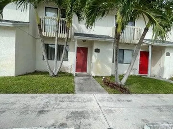 3104 Poolside Drive, Greenacres, FL 33463